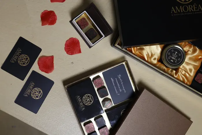 La Ritual Box entre los pétalos