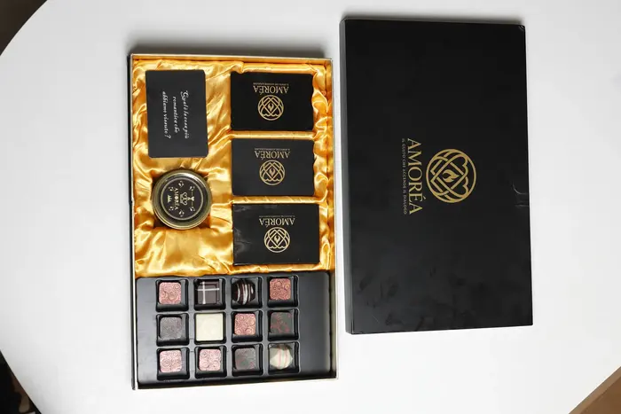La Ritual Box sobre fondo blanco